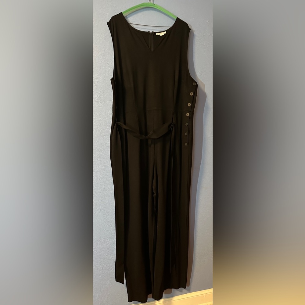 Liz Claiborne Women’s Sleeveless Jumpsuit
